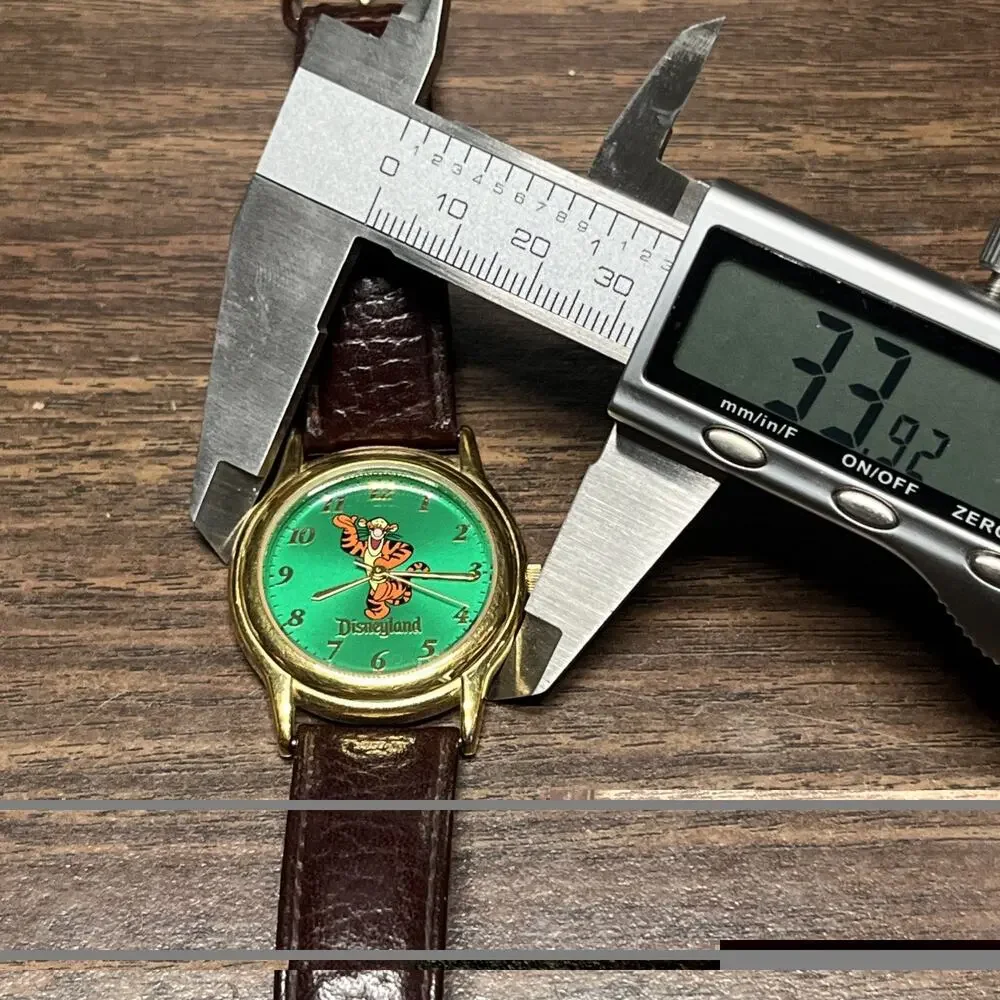 Vintage Gold Tone Tigger Brown Leather Watch Green Face 33mm Case New Battery